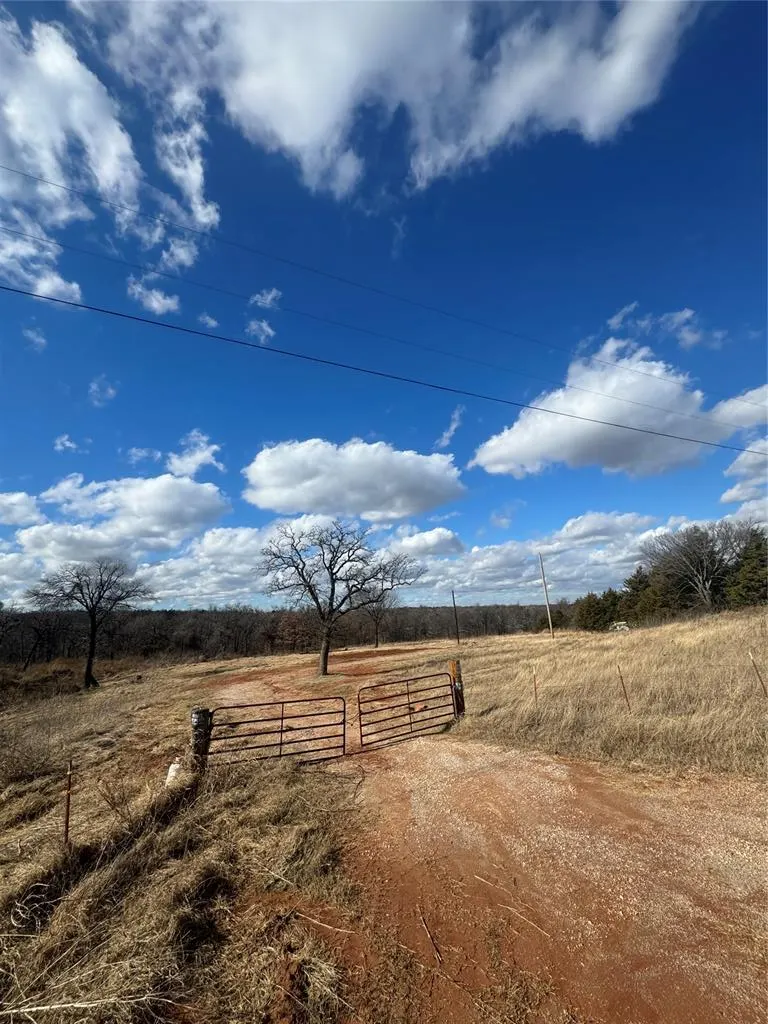 Front exterior — 665 Autumn Woods Farm RD, Coyle, OK 73027