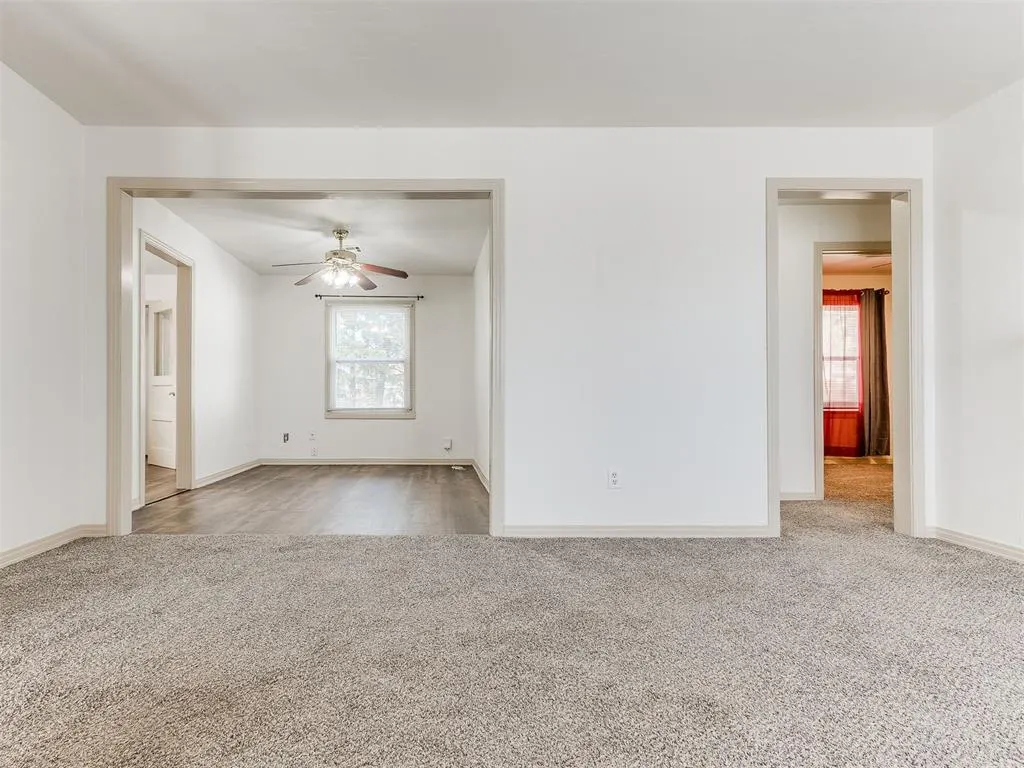 Photo 4 — 2915 NW Grand Boulevard, Oklahoma City, OK 73116