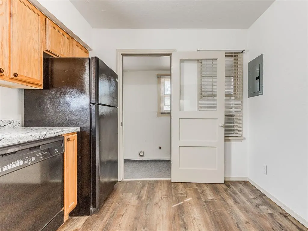 Photo 9 — 2915 NW Grand Boulevard, Oklahoma City, OK 73116