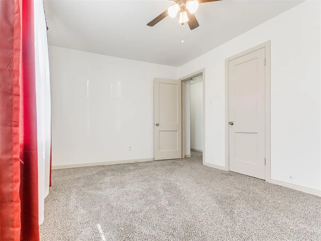 Photo 15 — 2915 NW Grand Boulevard, Oklahoma City, OK 73116