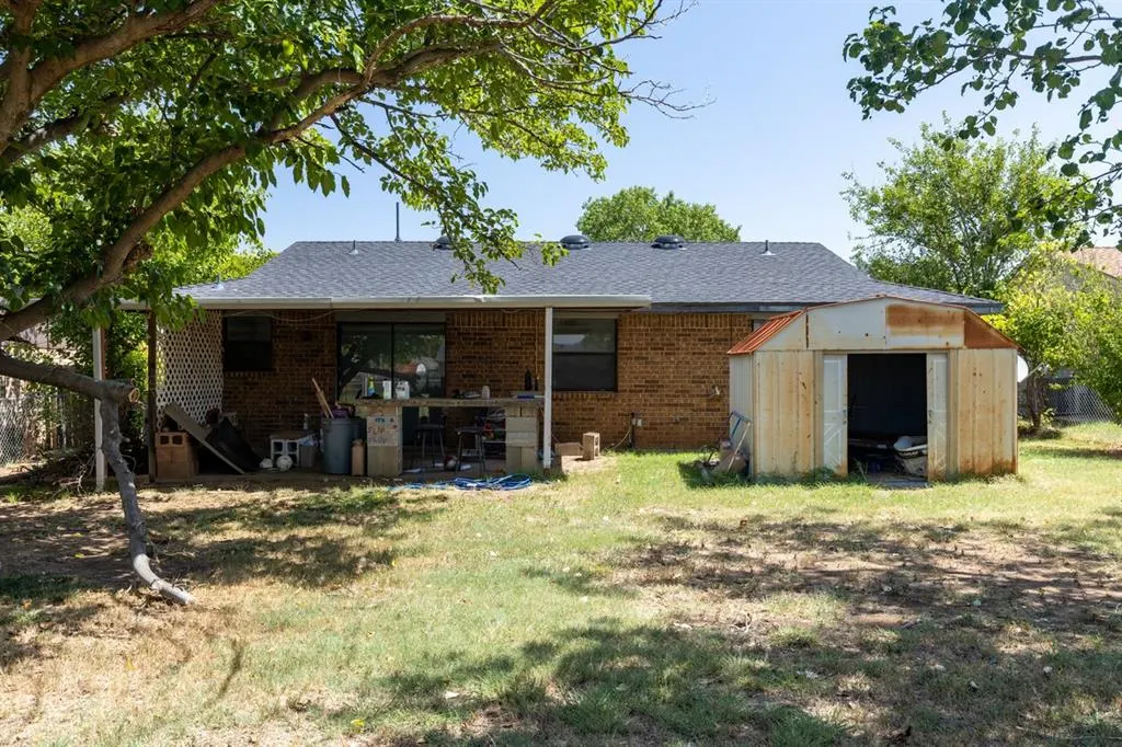 Photo 21 — 2605 NE Dearborn Avenue, Lawton, OK 73507