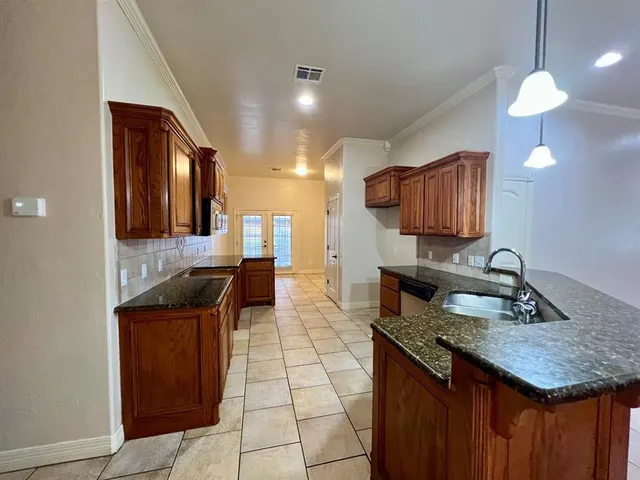 Photo 7 — 1604 Dorothy Drive, Oklahoma City, OK 73160