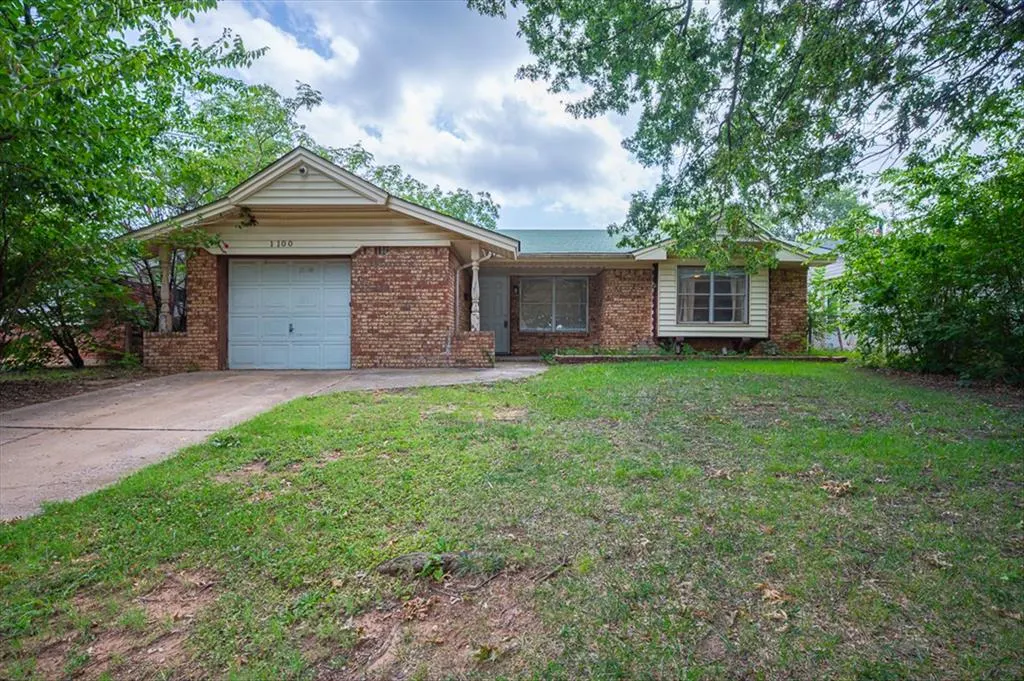 Front exterior — 1100 Shalimar Drive, Oklahoma City, OK 73115