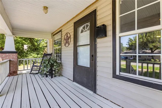 Photo 3 — 407 W 1st Street, Edmond, OK 73003