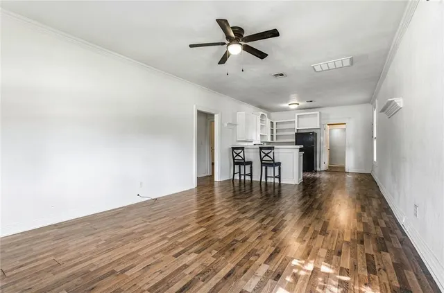 Photo 5 — 407 W 1st Street, Edmond, OK 73003
