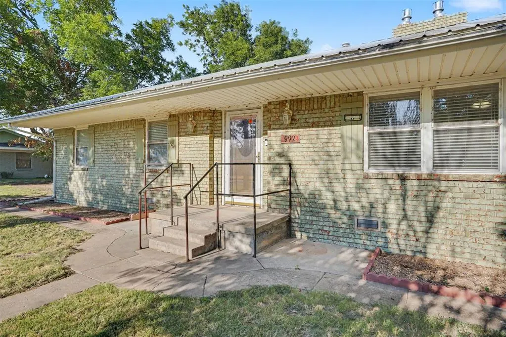 Photo 3 — 992 Hughes Drive, Blair, OK 73526