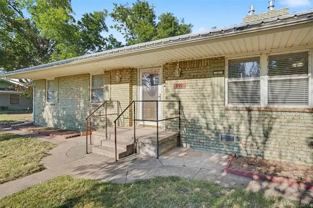 Photo 3 — 992 Hughes Drive, Blair, OK 73526