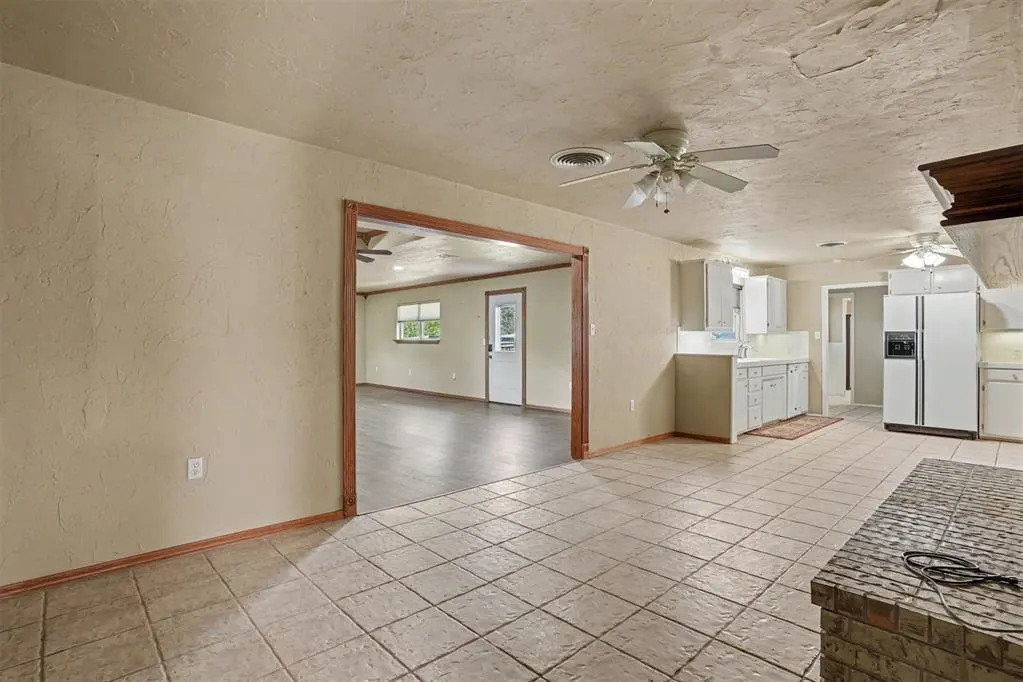 Photo 15 — 992 Hughes Drive, Blair, OK 73526