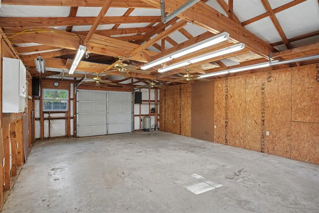 Photo 32 — 992 Hughes Drive, Blair, OK 73526