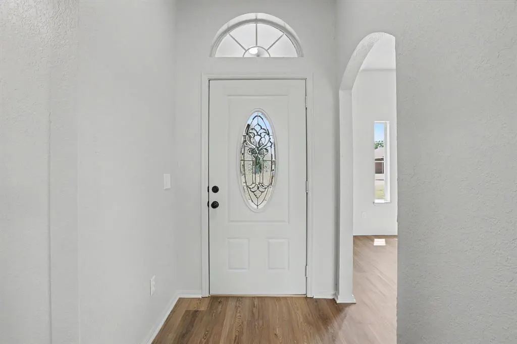 Photo 4 — 11933 NW 7th Street, Yukon, OK 73099