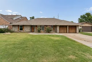 Sold home at 4705 NW 77th Street