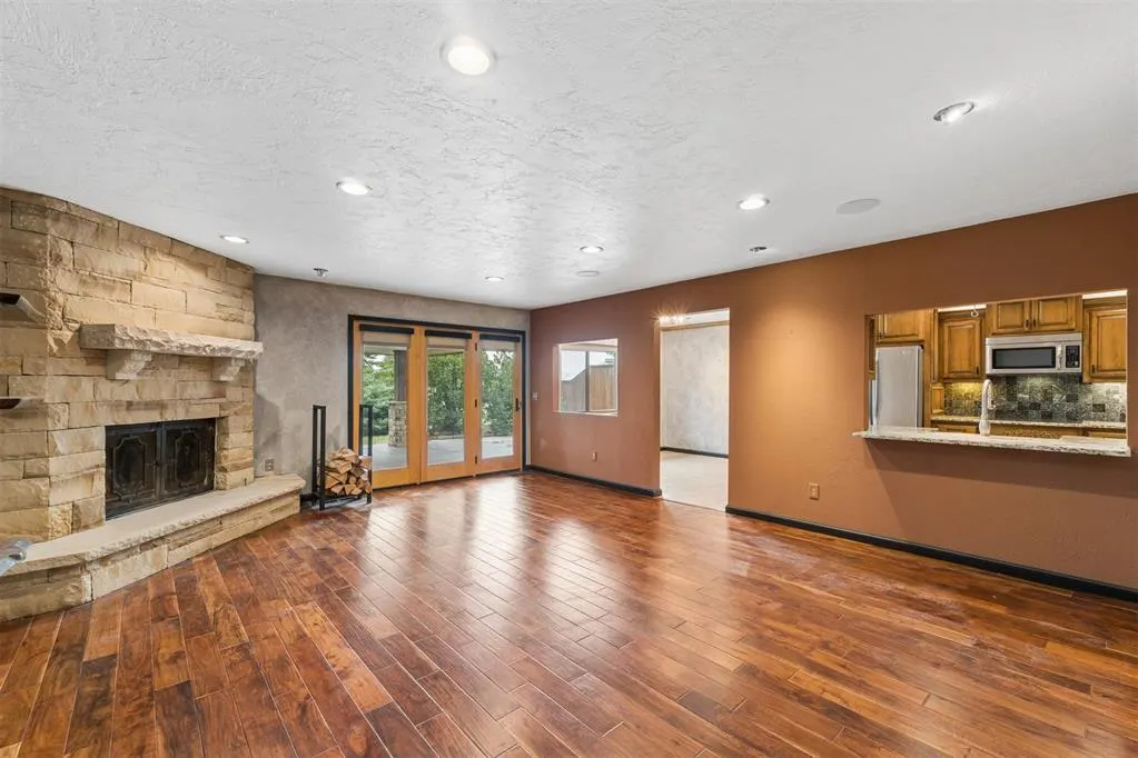 Photo 8 — 4705 NW 77th Street, Oklahoma City, OK 73132