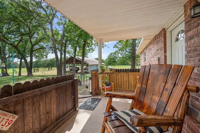 Photo 3 — 32318 Hamilton Road, Wanette, OK 74878