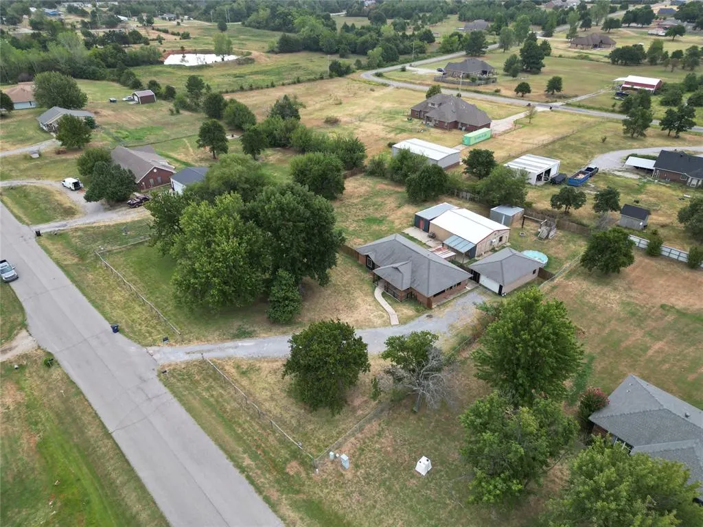 Photo 3 — 19800 Aaron Drive, Harrah, OK 73045