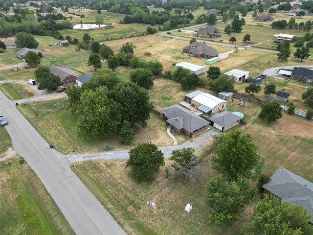 Photo 3 — 19800 Aaron Drive, Harrah, OK 73045