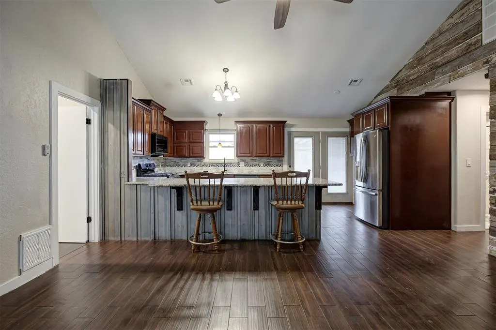 Photo 12 — 19800 Aaron Drive, Harrah, OK 73045