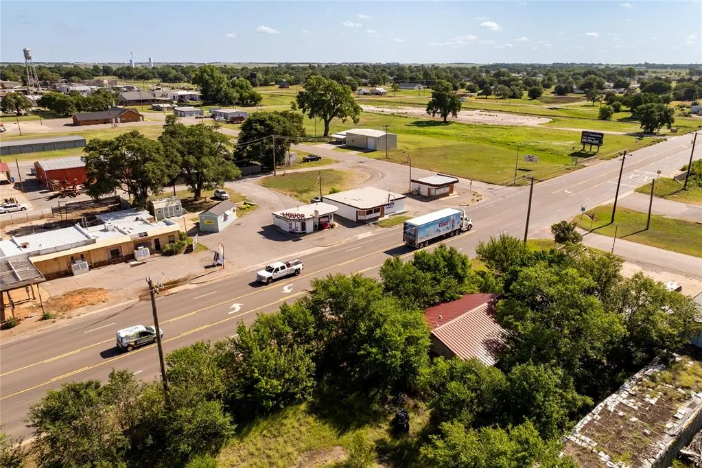 Photo 20 — 215 E Russworm Drive, Watonga, OK 73772