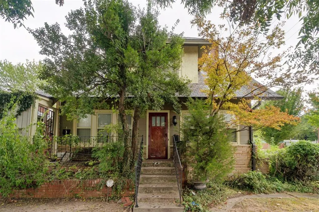 Front exterior — 824 NW 21st Street, Oklahoma City, OK 73106