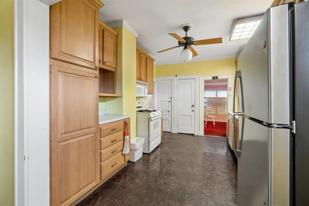 Photo 9 — 824 NW 21st Street, Oklahoma City, OK 73106