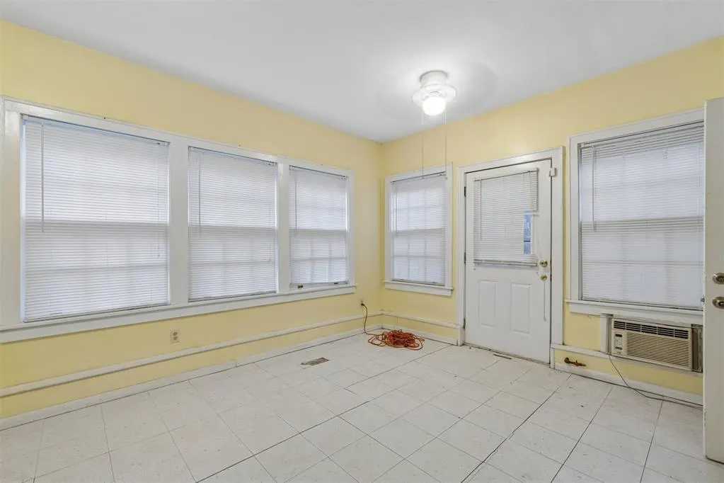 Photo 13 — 824 NW 21st Street, Oklahoma City, OK 73106