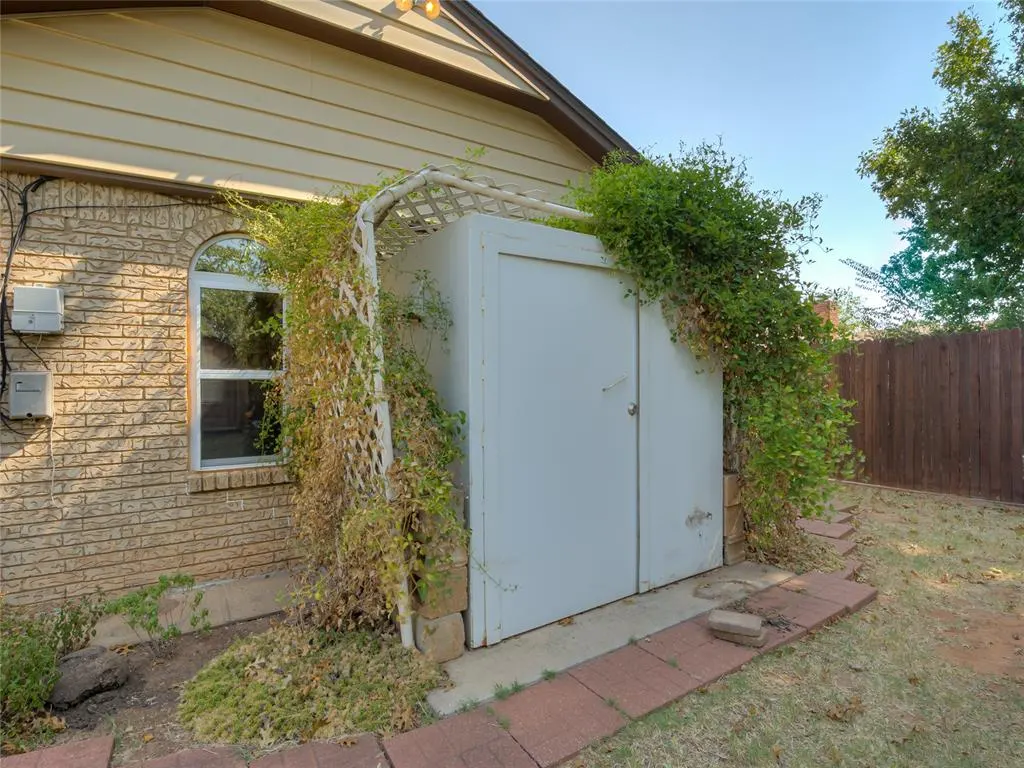 Photo 29 — 612 Saint James Place, Yukon, OK 73099