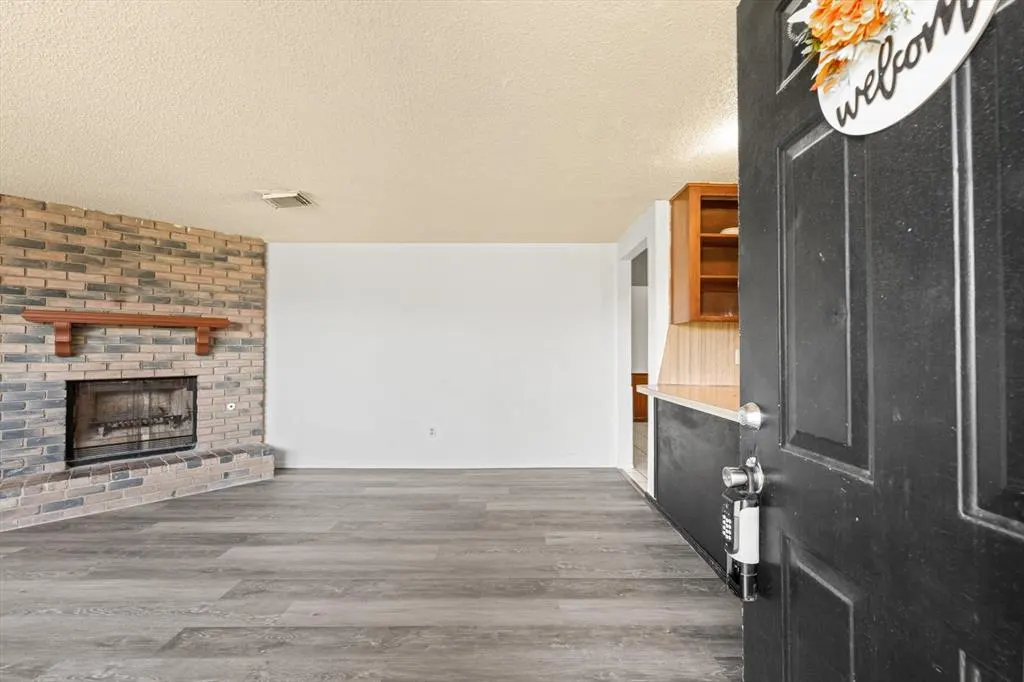 Photo 2 — 7611 NW 113th Place, Oklahoma City, OK 73162