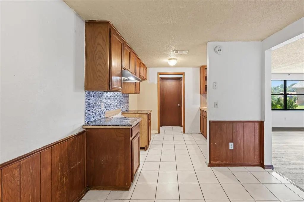 Photo 5 — 7611 NW 113th Place, Oklahoma City, OK 73162