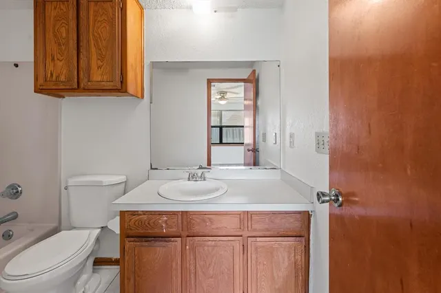 Photo 6 — 7611 NW 113th Place, Oklahoma City, OK 73162