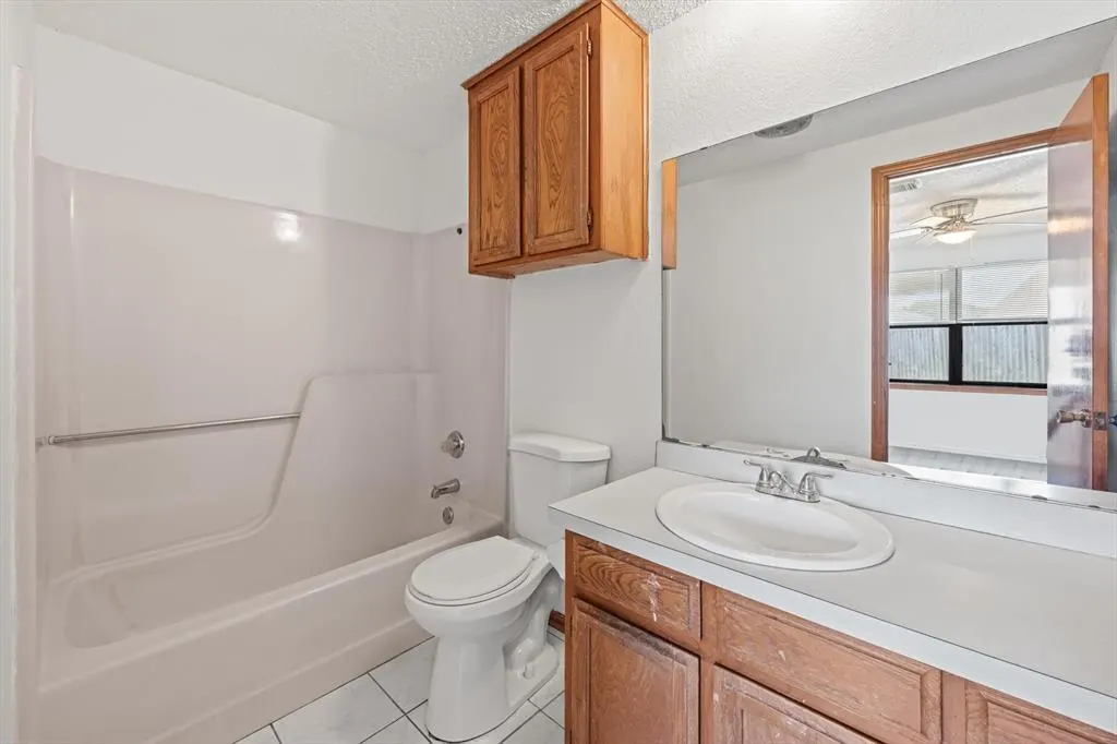 Photo 7 — 7611 NW 113th Place, Oklahoma City, OK 73162