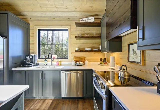 Photo 5 — 973 Burton Road, Broken Bow, OK 74728