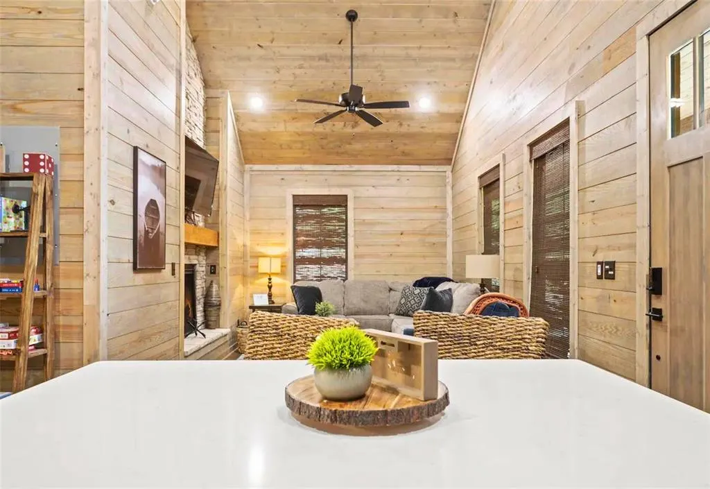 Photo 7 — 973 Burton Road, Broken Bow, OK 74728
