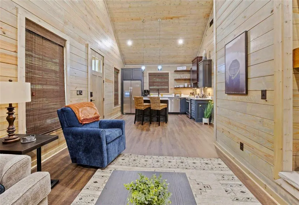 Photo 8 — 973 Burton Road, Broken Bow, OK 74728