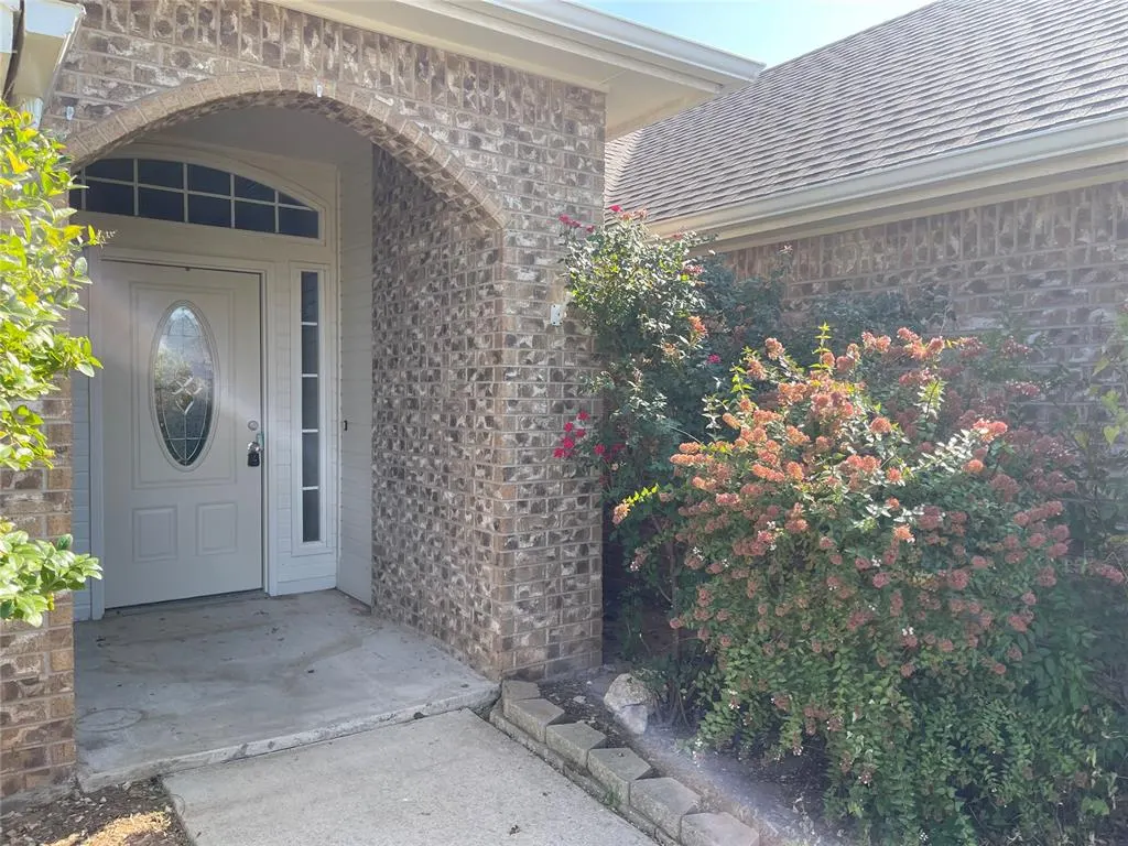 Photo 4 — 11516 Village Avenue, Oklahoma City, OK 73130