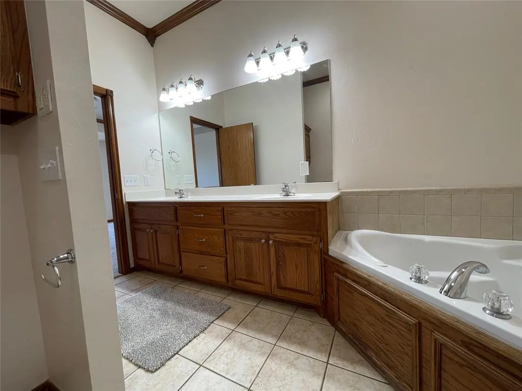 Photo 27 — 11516 Village Avenue, Oklahoma City, OK 73130