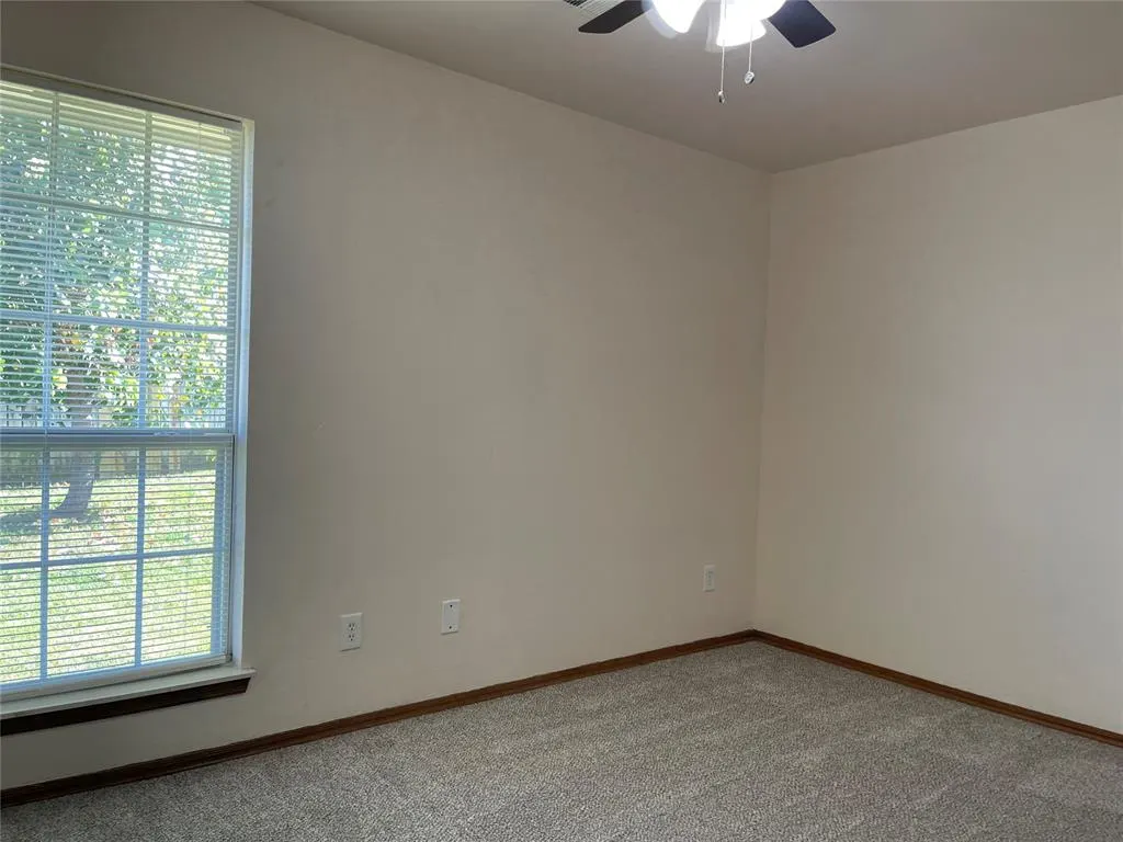 Photo 32 — 11516 Village Avenue, Oklahoma City, OK 73130