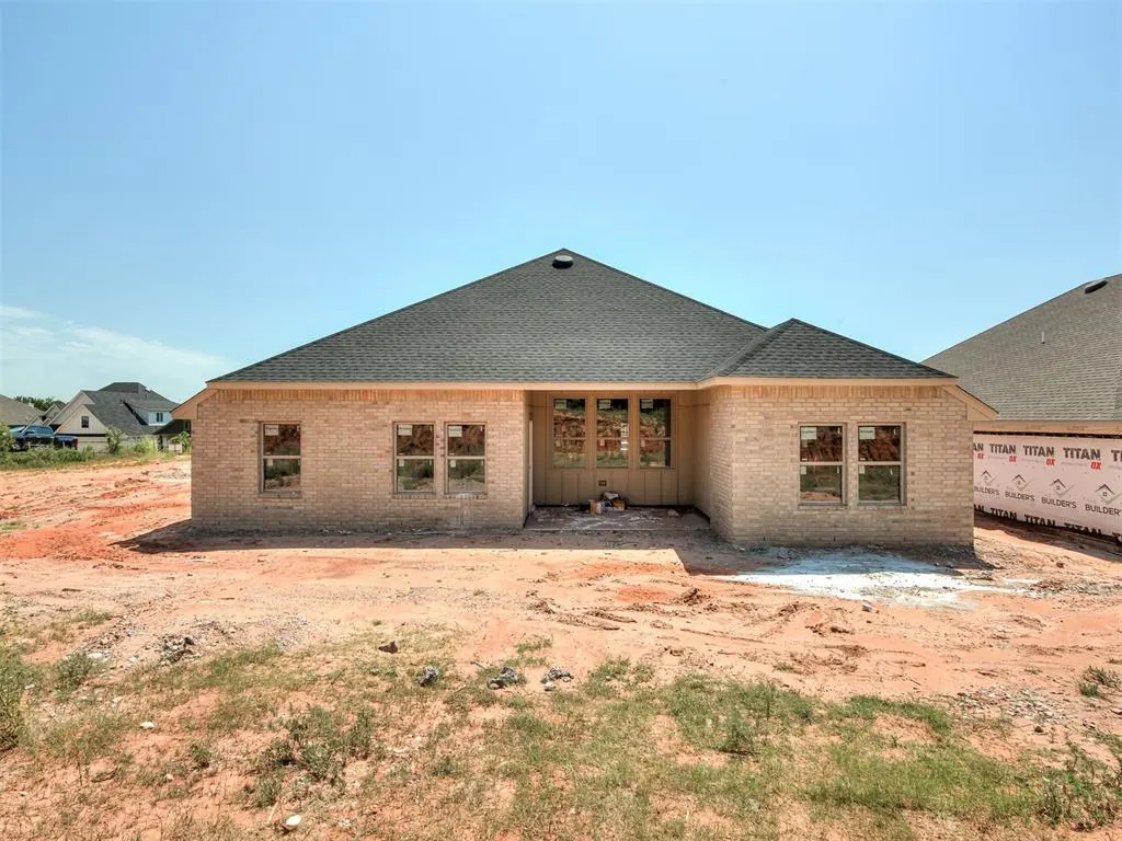 Photo 14 — 2217 Preserve Edge Road, Edmond, OK 73034
