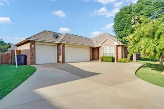 Sold home at 6924 NW 134th Terrace