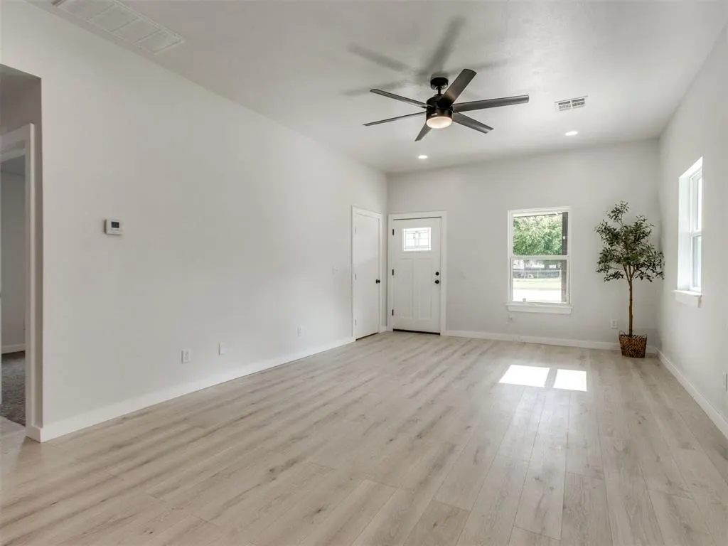 Photo 40 — 1828 W Idaho Avenue, Chickasha, OK 73018