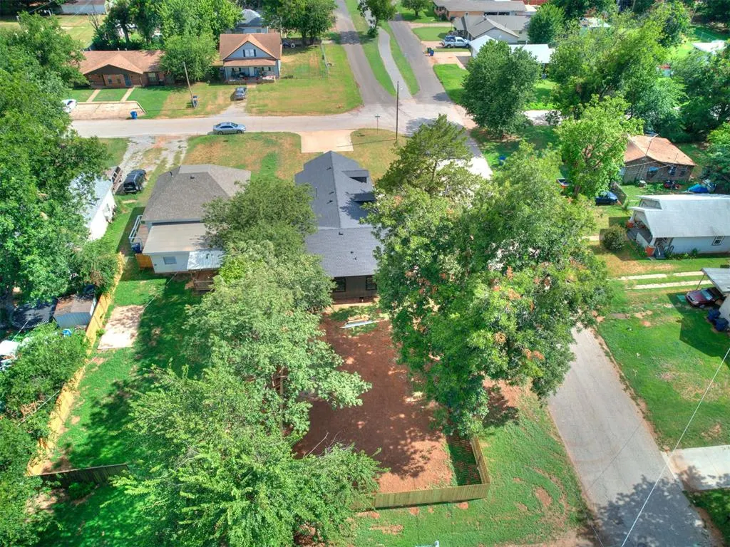 Photo 47 — 1828 W Idaho Avenue, Chickasha, OK 73018