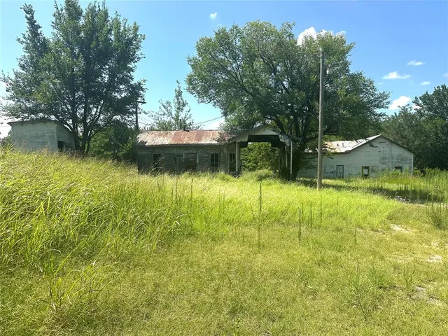 Photo 6 — 2210 Church Avenue, Harrah, OK 73045