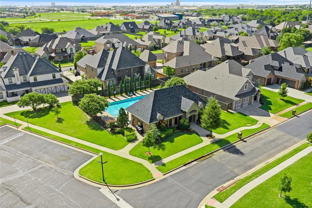 Photo 49 — 15309 Kestral Way, Edmond, OK 73013
