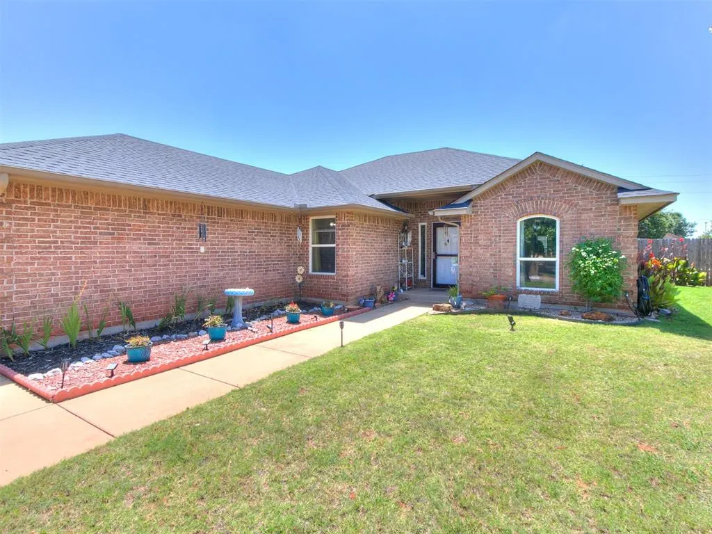 Front exterior — 1536 NW 123rd Street, Oklahoma City, OK 73120