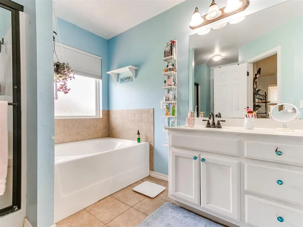 Photo 13 — 1536 NW 123rd Street, Oklahoma City, OK 73120
