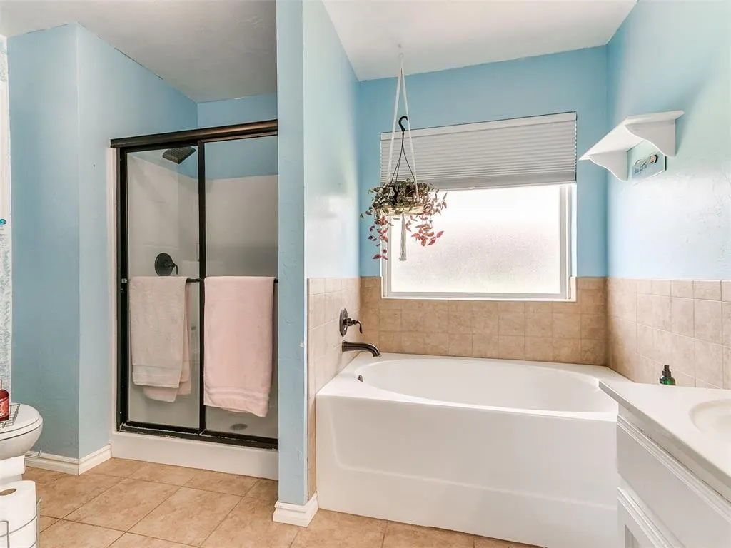 Photo 15 — 1536 NW 123rd Street, Oklahoma City, OK 73120