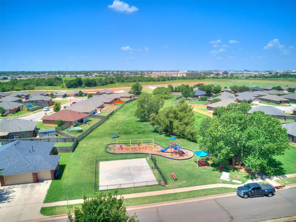 Photo 27 — 1536 NW 123rd Street, Oklahoma City, OK 73120
