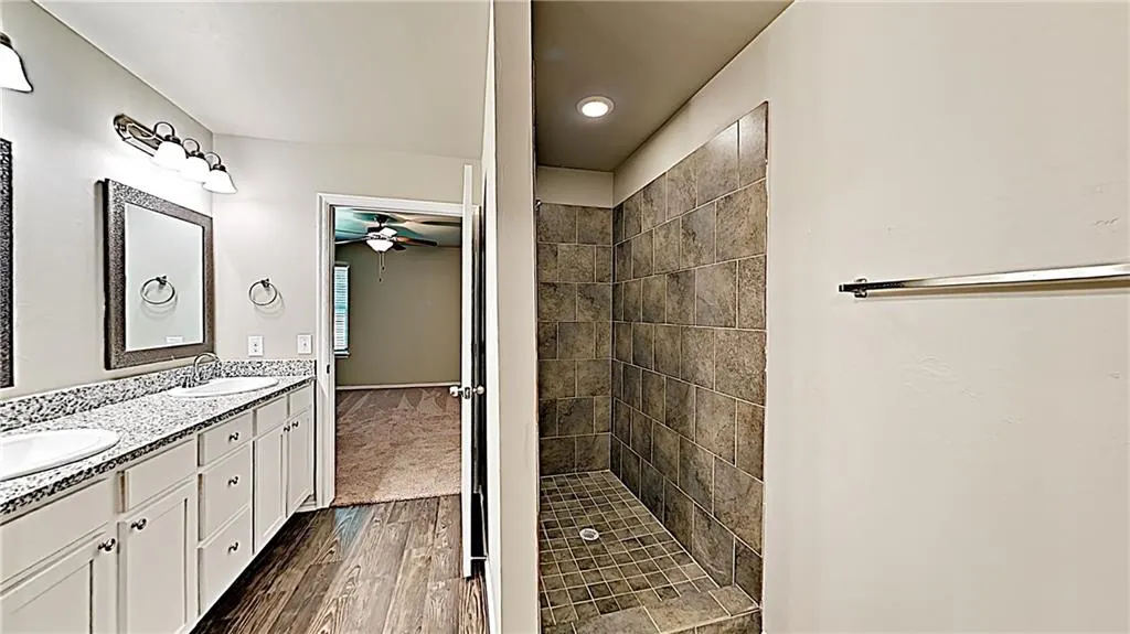 Photo 11 — 123 Saint Charles Way, Oklahoma City, OK 73130