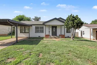 Sold home at 605 Lions Park Place