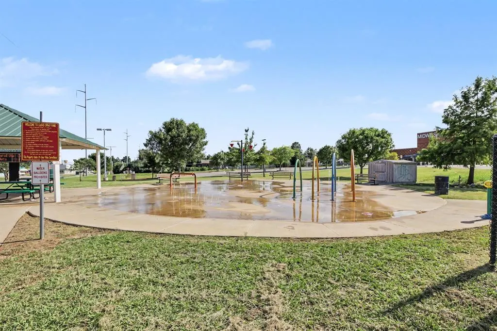 Photo 22 — 605 Lions Park Place, Midwest City, OK 73110