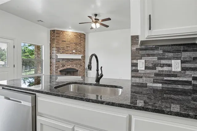 Photo 5 — 350 Maple Drive, Guthrie, OK 73044