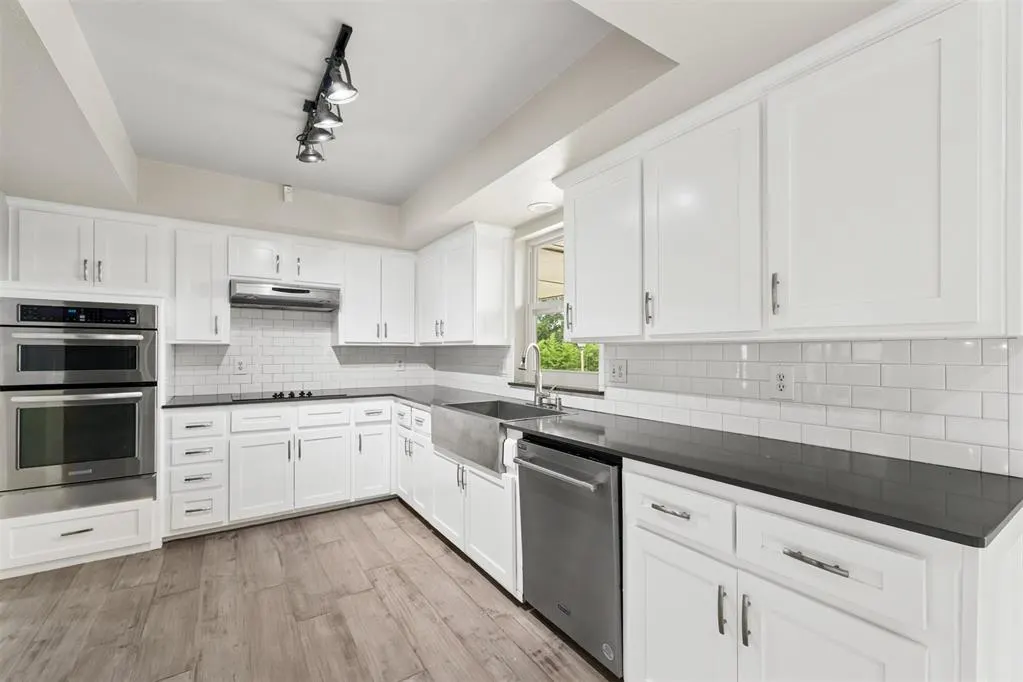 Photo 16 — 4124 Cherry Hill Lane, Oklahoma City, OK 73120